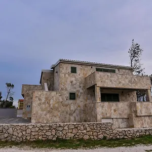 apartments-23234.hotelinzadar.com/